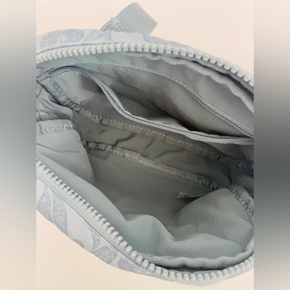 Aloha Collection - Keep It Hip Crossbody in Slate - Picture 5 of 7